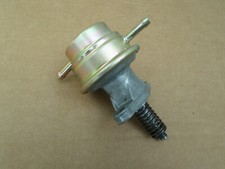 Opel Vergaser mechanische Kraftstoffpumpe Benzinpumpe Vectra A 1,8 Kadett E 1,6