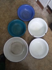 5 alte Emaileschüsseln, Email Schüssel, Gartengeräte, Pflanzgefäß
