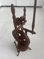 Altes Spinnrad,Handarbeit aus Holz,braun,Dekoration Vintage 57 cm