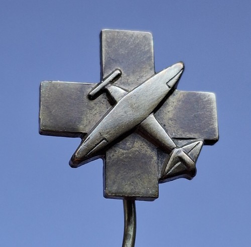 Pin cross airplane - pin,