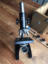 Optik Mikroskop 71067 Alt Labor Holzkiste 4fach Revolver Grobtrieb defekt