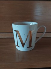 Henkel Tasse Buchstabe M weiß