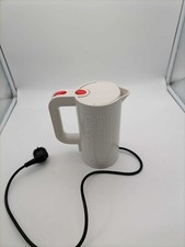 Bodrum Elektrischer Wasserkocher 0,5 L Mini Reisewasserkocher 600W Edelstahl