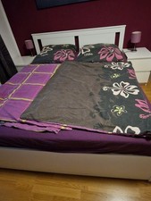 IKEA Bett 1,60 × 2,00 m mit Lattenrost, Matratze & Nachttischen