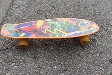 Skateboard für Kinder / Teenies Leuchtende LED-Räder Cruiser Board 56cm Bunt