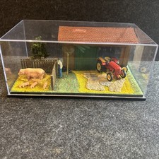 Schuco Limited Edition Diorama Bauernhof mit Porsche Diesel Junior 02617 1:43