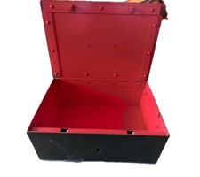 Alte Geldkassette, massiv