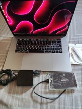 Macbook pro 2017 - pro, 15,2017