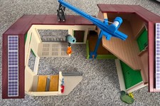 PLAYMOBIL Große Bauernhof Mit Silo Und Tiere 70132 mit Traktor und Weizen 