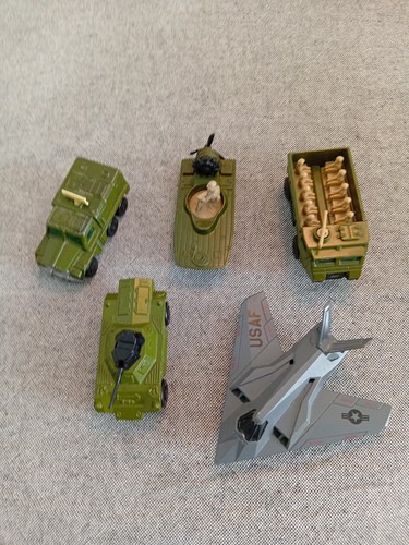Konvolut matchbox militär - konvolut,