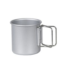 Kompakter Outdoor-Trinkbecher