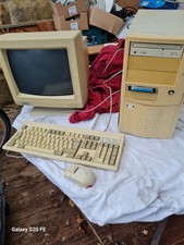 Windows  95 - 98    PC Komplett  Mit Tastatur, Maus, Monitor  Und TOWER.