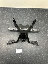 Triumph DAYTONA 660 Geweih Front Träger Halter Cockpit Tacho air intake