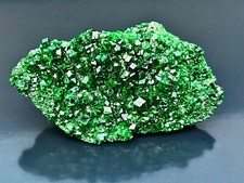 Uwarowit, grüner Granat