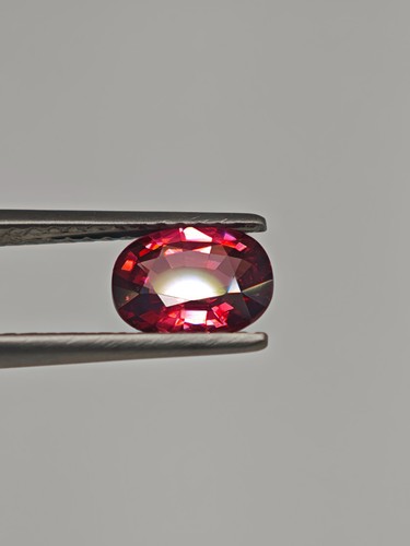 Malaya granat 06ct - malaya, vvs