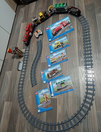 Lego city 3677 cargo train - city,