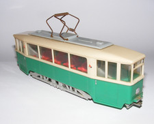 Siku Plastik V40 zweiachsiger Straßenbahn-Aufbautriebwagen weiß grün ! 1:60