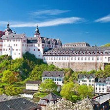 Kurzurlaub Lahnschleife Weilburg | Gutschein 4* Hotel 1ÜF 2 Personen Wellness