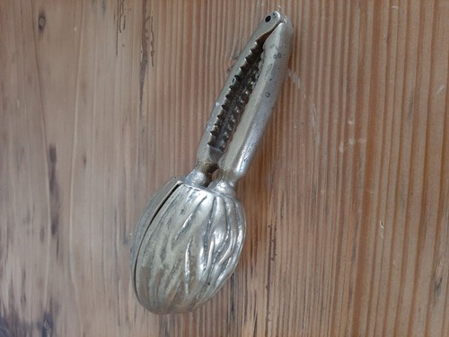 Nussknacker aus messing - nussknacker,