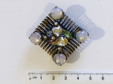 Alte Vintage-Brosche mit