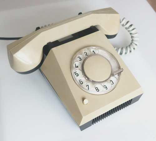 Wählscheibentelefon tesla - wählscheibentelefon,