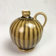 Antiker kleiner Melonen Krug