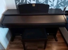Clavier YAMAHA CLAVINOVA