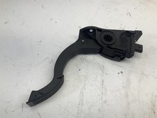 12-15 Ford Focus Accelerator