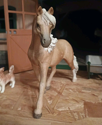 Pferd dekofigur kunststoff - pferd,