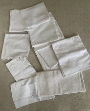 Omas Wäscheschrank- Konvolut - Weiße Tischdecken versch. Größen