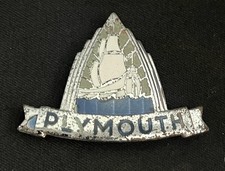 PLYMOUTH AMERIKANISCHES AUTOMOBIL OLDTIMER EMAILLE AUTO KÜHLERGRILL ABZEICHEN EMBLEM USA