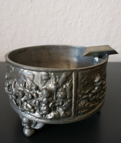 Aschenbecher aus zinn - zinn, auf