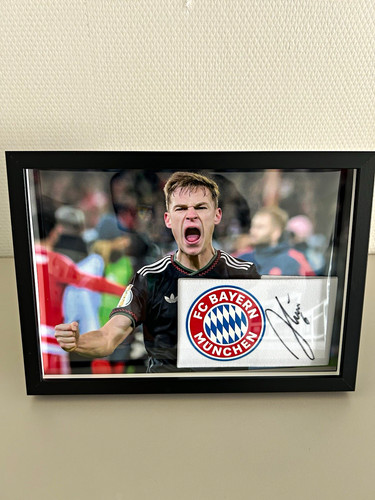Original signierte und