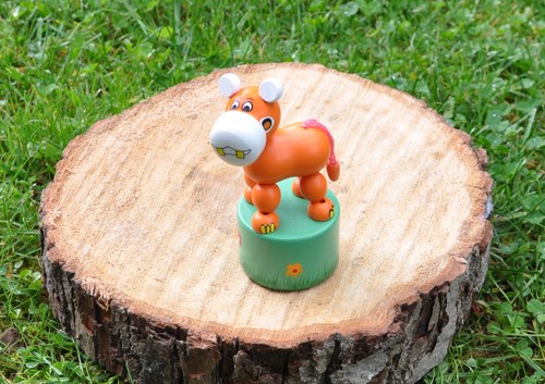 Nilpferd drückfigur aus - -,
