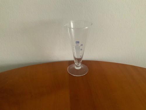 Kleiner glas messbecher - glas,
