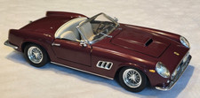 Modell Hotwheels Ferrari 250 GT Califrnia Spider 1:18 Maroon Red gebraucht