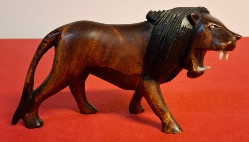Löwen skulptur afrika kenia - skulptur,