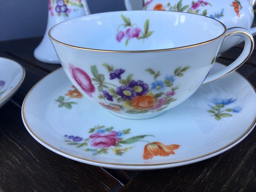 Eine mehr kaffeetasse mit - kaffeetasse,