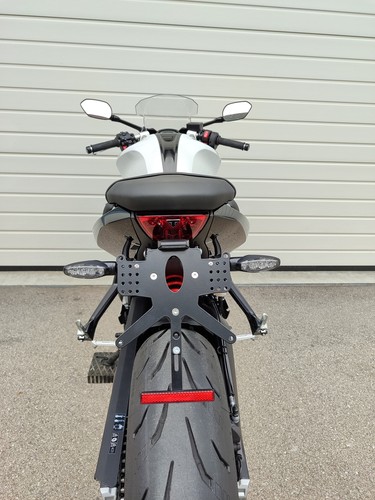 Heckumbau triumph daytona 660 - daytona,