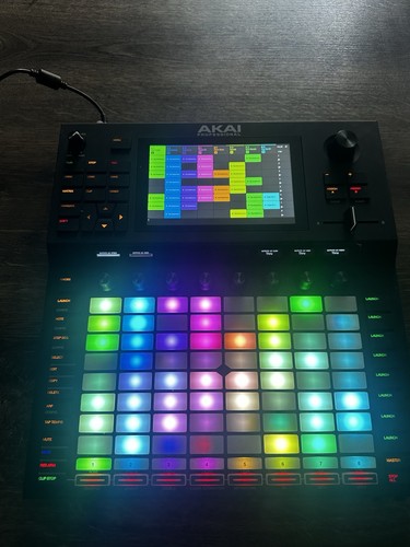 Akai force mit decksaver - akai,