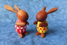 Erzgebirge Osterhase 1 Hase Ilka Otte  Eikörper ROT