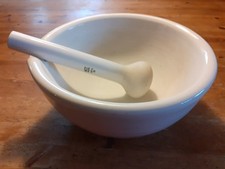 Labor Porzellan Mörser - HCT -Haldenwanger Berlin - 181/250 und Stößel - 182/74