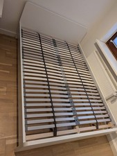 Bett 140x200 cm mit Lattenrost