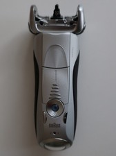 Braun Akku-/Netzrasierer