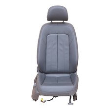 Audi Q2 Ledersitz vorne rechts Beifahrersitz ORIGINAL von NEUFAHRZEUG - schwarz