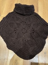 Poncho mit schönem Kragen