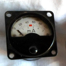 Altes Zeiger-Instrument für Funk- und Mess-Geräte der Wehrmacht Milliamperemeter