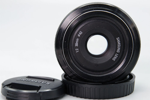 Samsung 30mm pancake - samsung, f/2