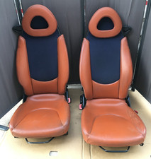 Beide Sitze Leder Links Rechts Mittelbraunes Leder Blauer Stoff 2x42143006