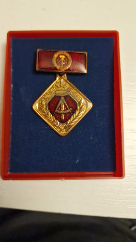 Ddr orden aktivist der - orden,